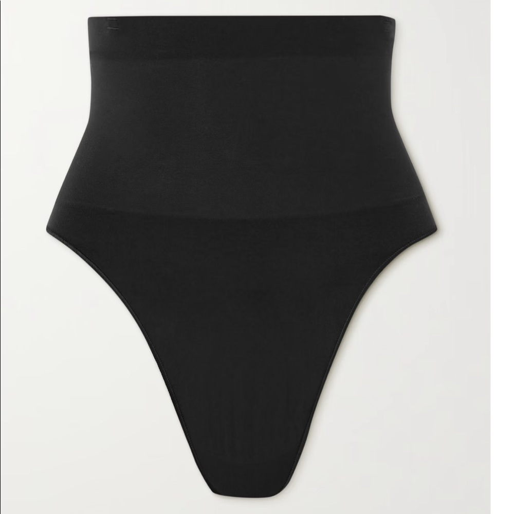 SKIMS CORE CONTROL THONG